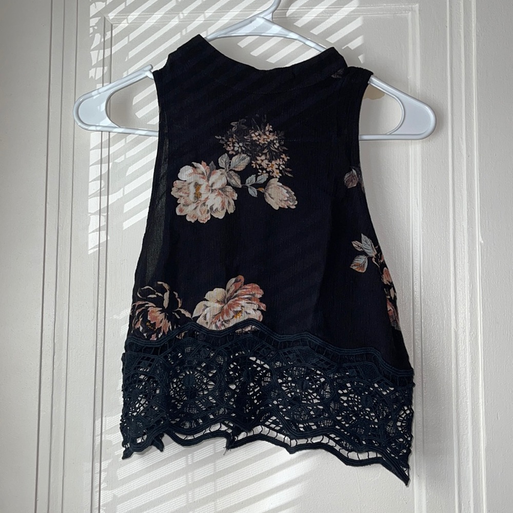 Kendall and Kylie sleeveless crop top